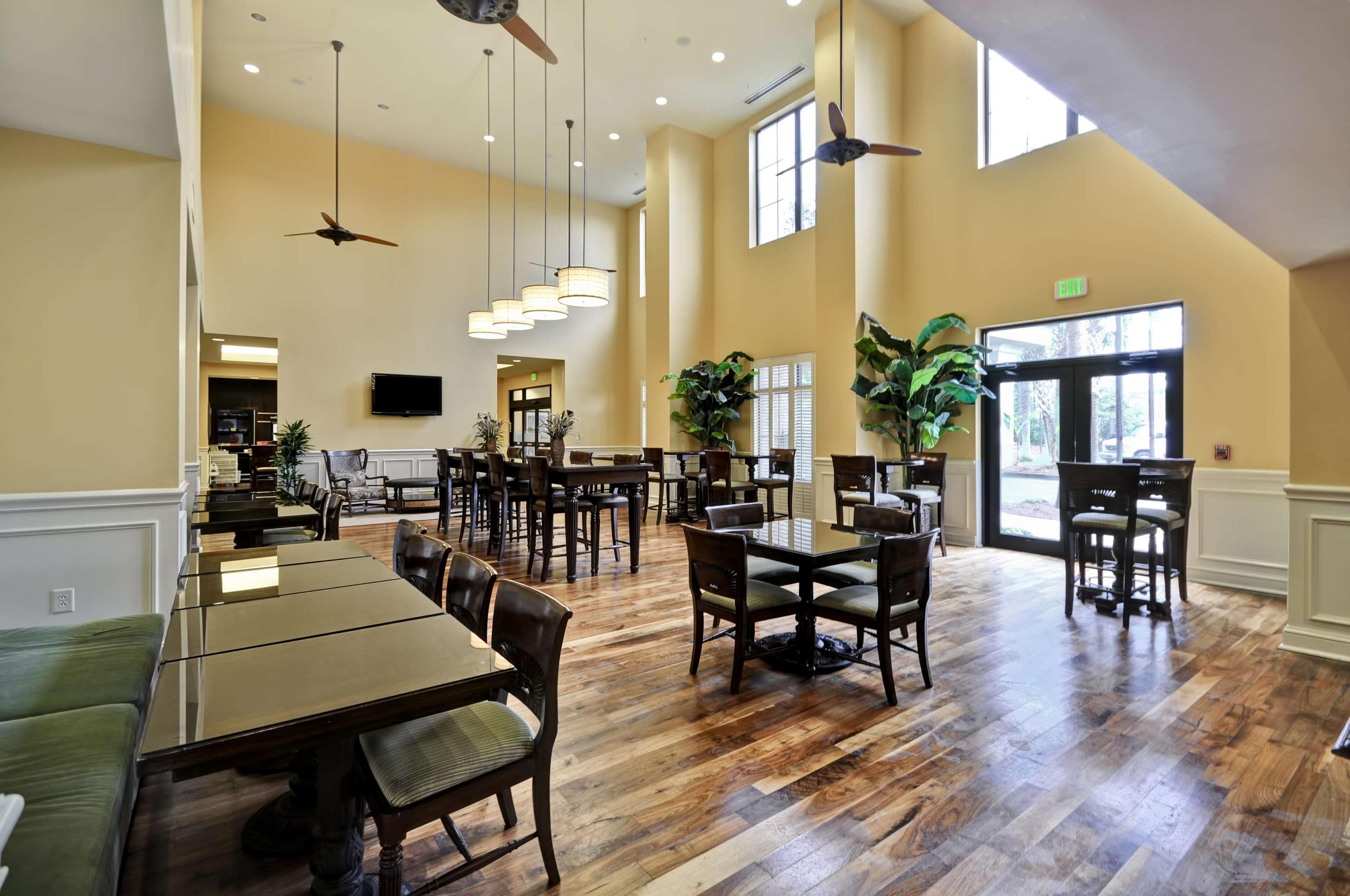 Hampton Inn & Suites North Charleston-University Boulevard Exterior photo