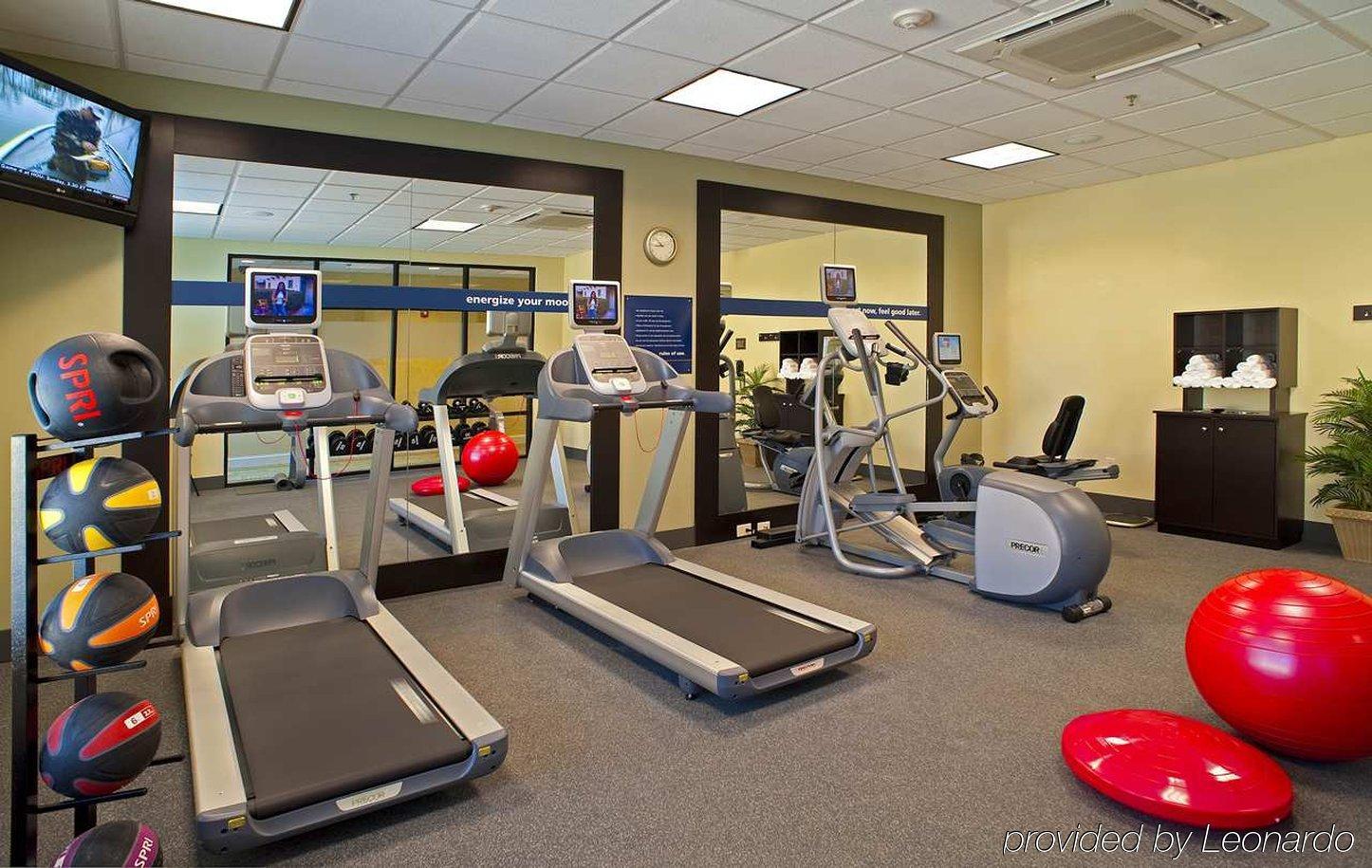 Hampton Inn & Suites North Charleston-University Boulevard Facilities photo