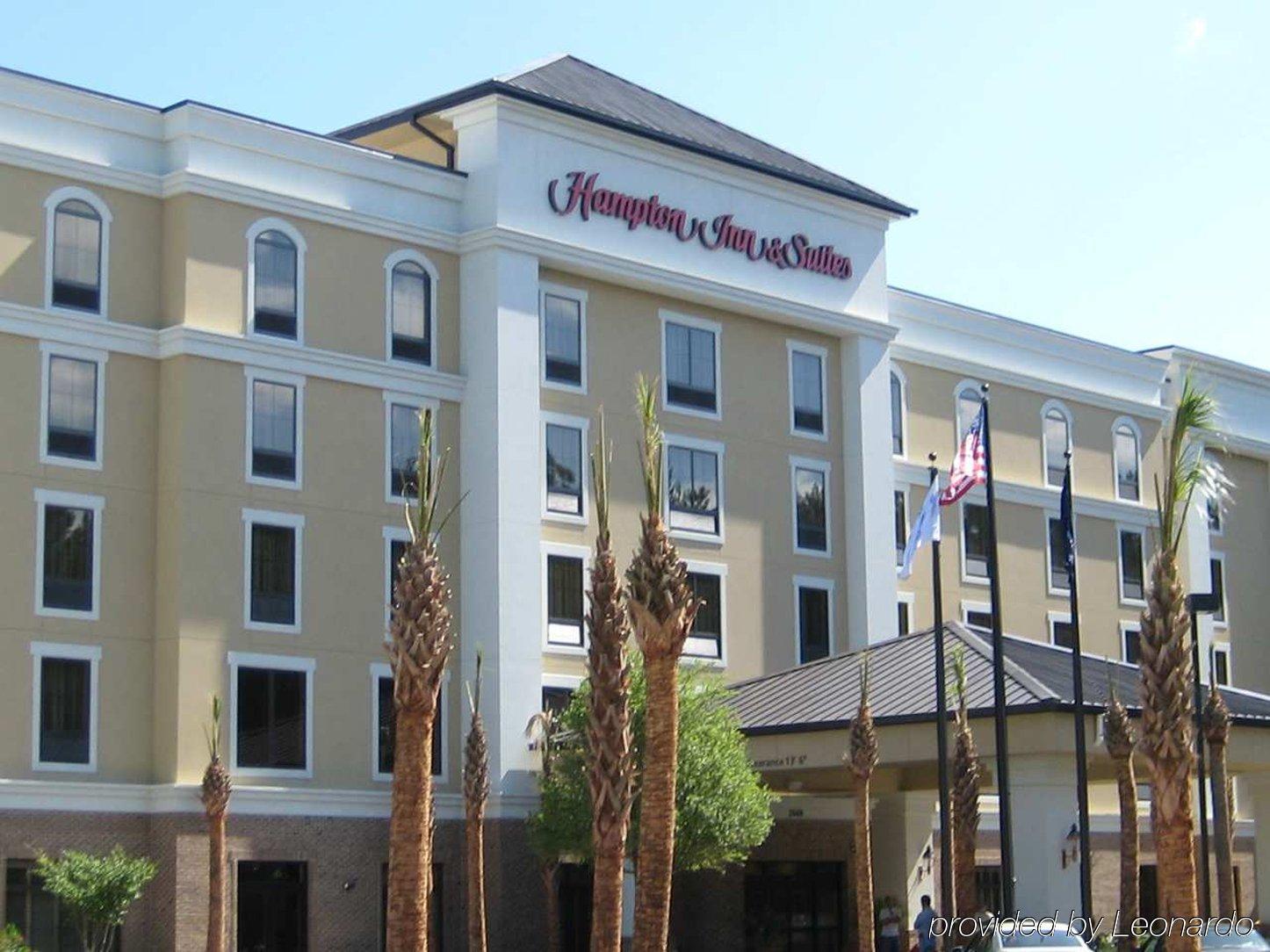 Hampton Inn & Suites North Charleston-University Boulevard Exterior photo