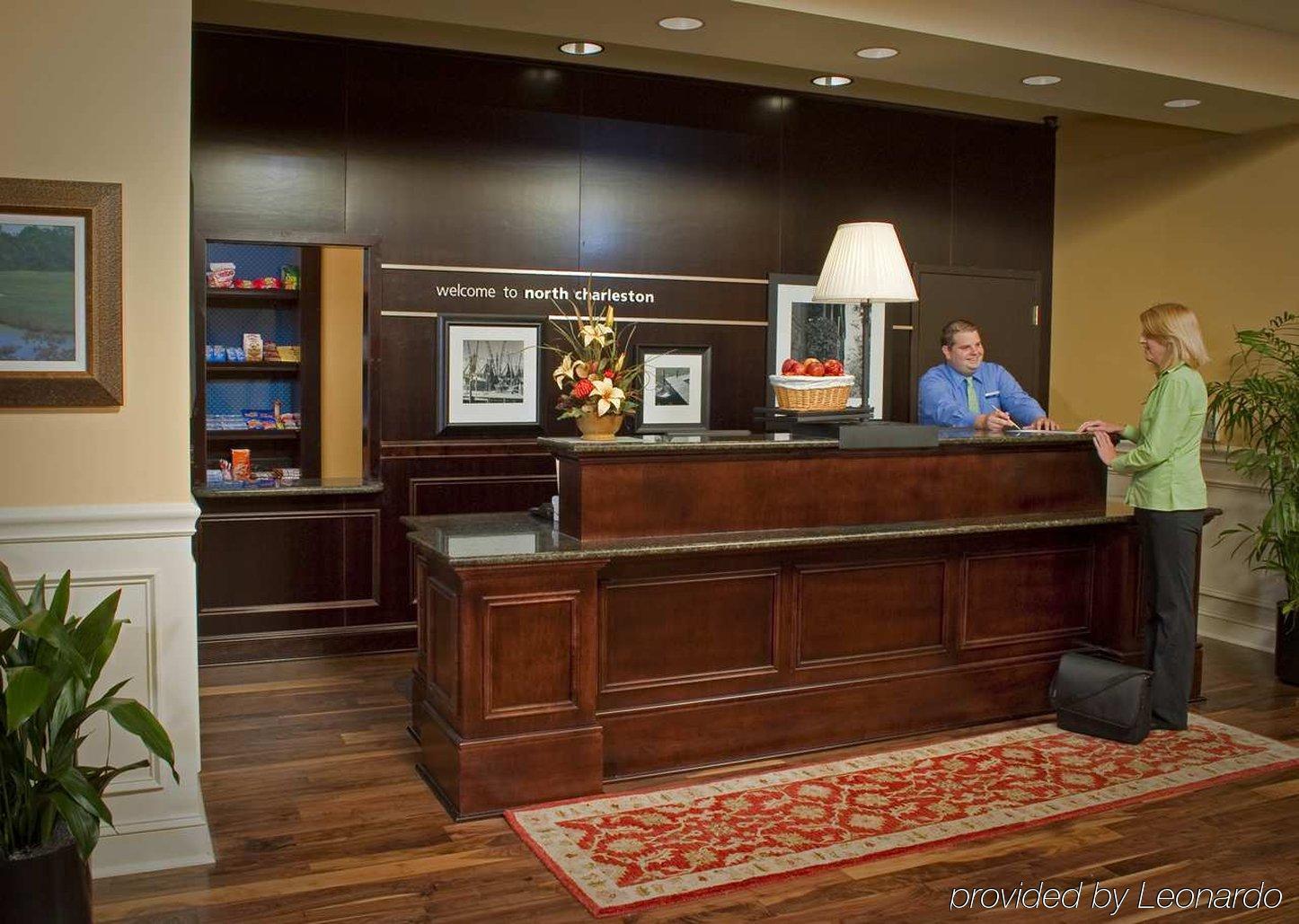 Hampton Inn & Suites North Charleston-University Boulevard Interior photo
