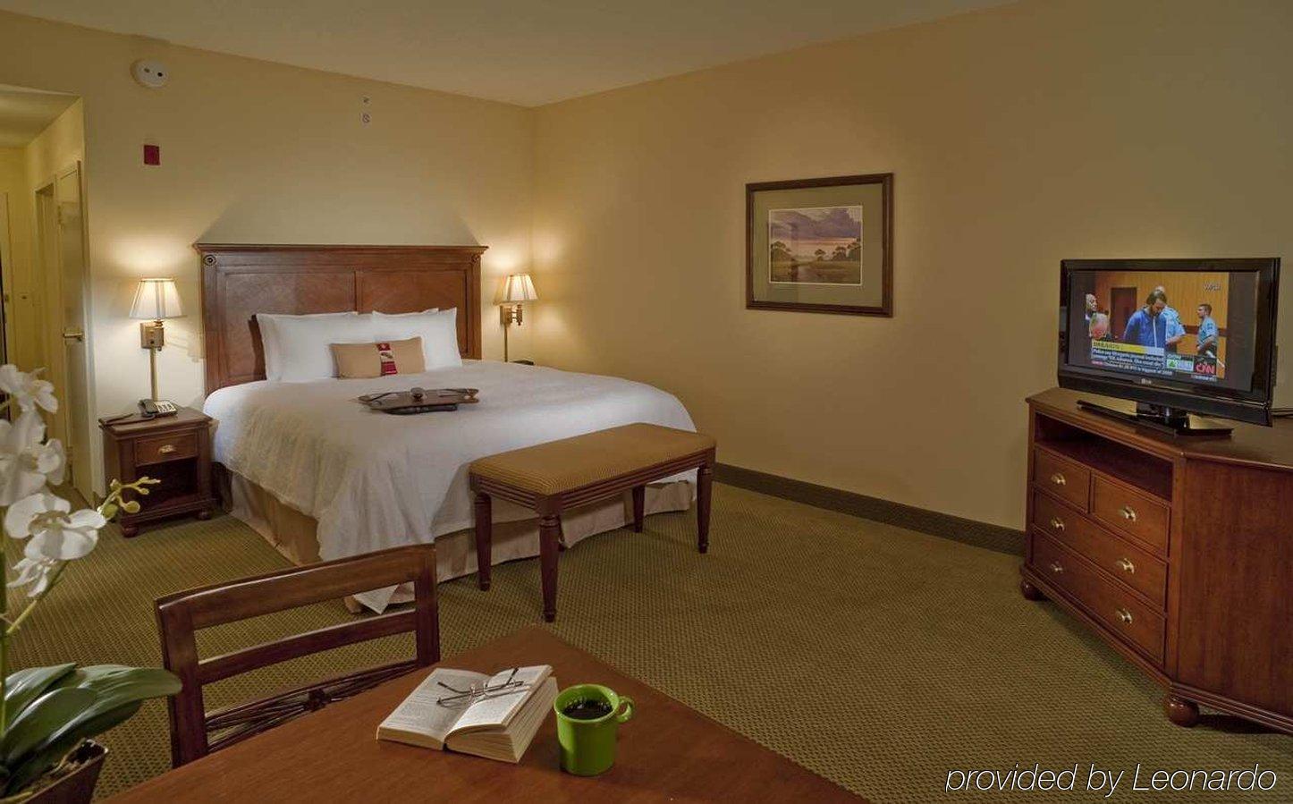 Hampton Inn & Suites North Charleston-University Boulevard Room photo