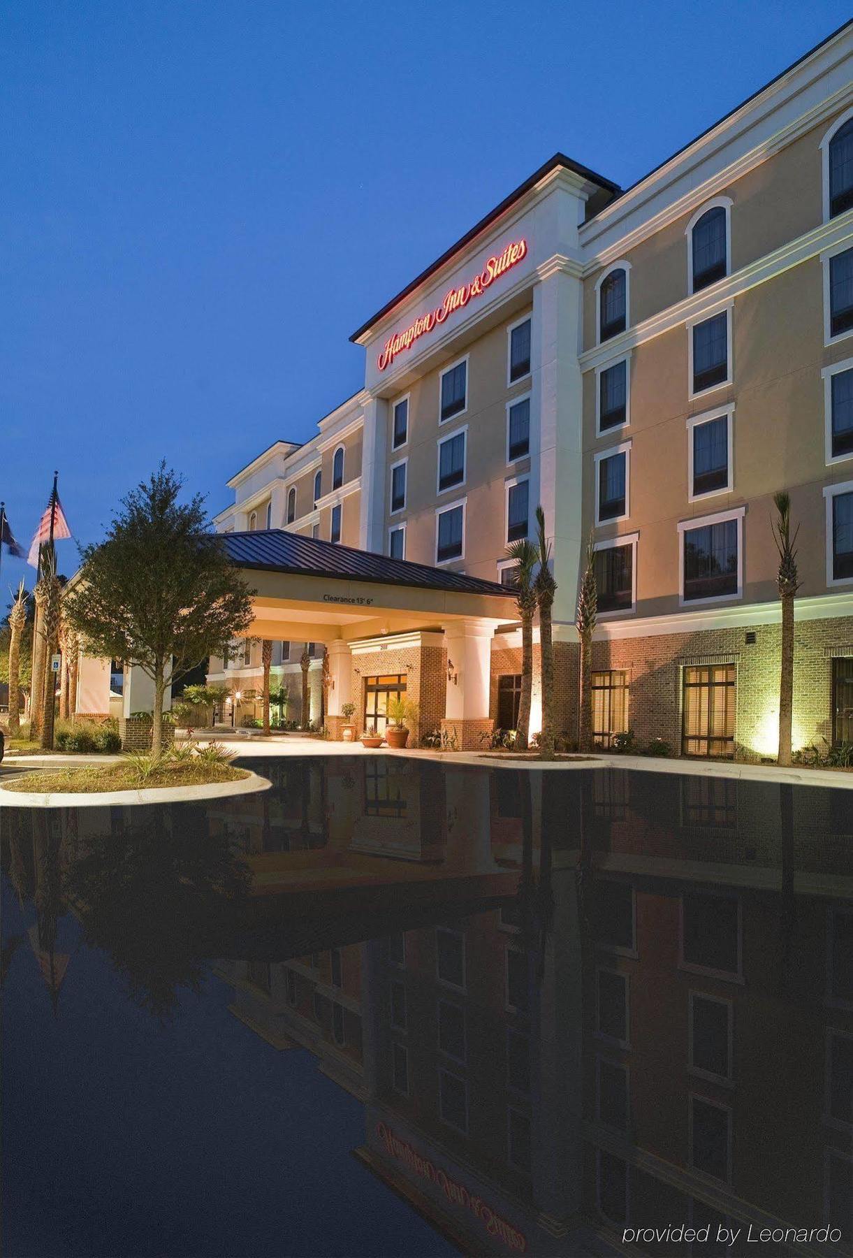Hampton Inn & Suites North Charleston-University Boulevard Exterior photo